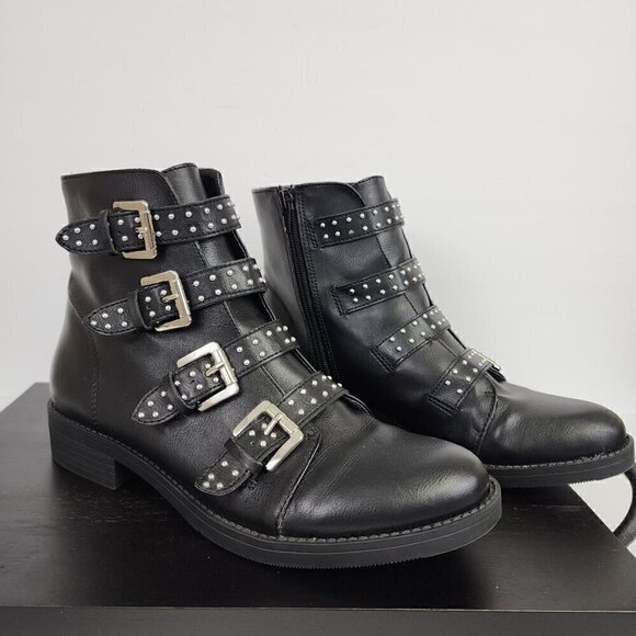 Madden Girl by Steve Madden Twisted Black Boots 9 - Picture 5 of 8